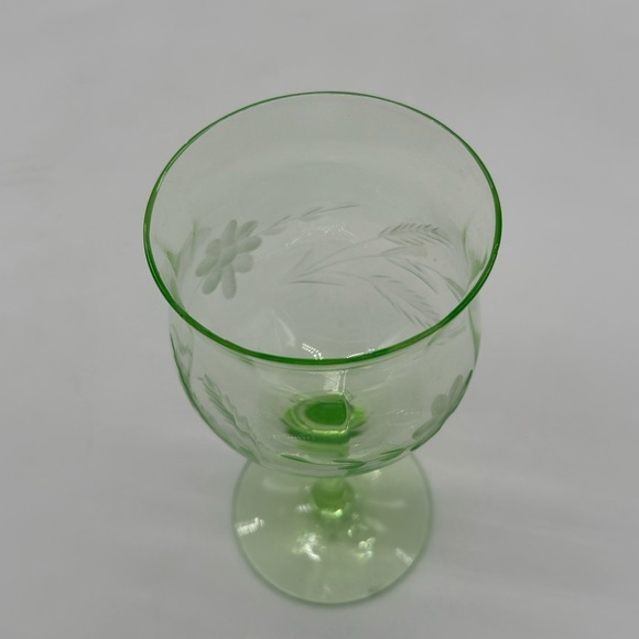Art Deco wine uranium wine glasses simple with garland 1 Glass - Picture 7 of 11